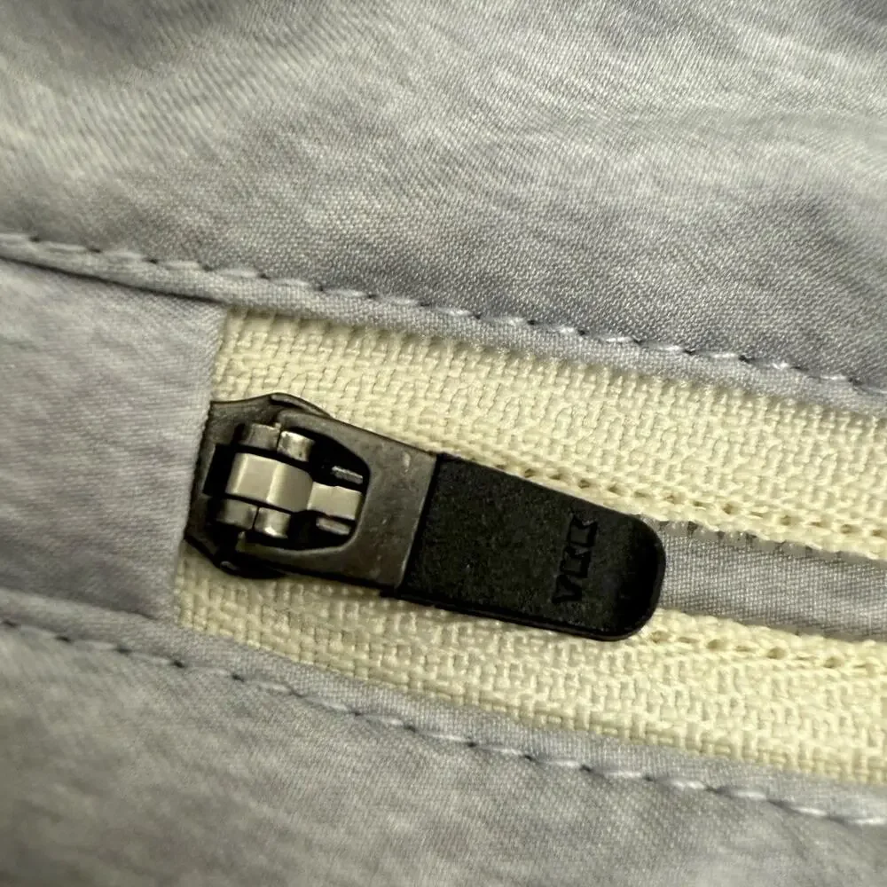 Vuori Clementine Shorts Womens XSmall Gray Running Gym Shorts *LINER CUT OUT* - Picture 6 of 7